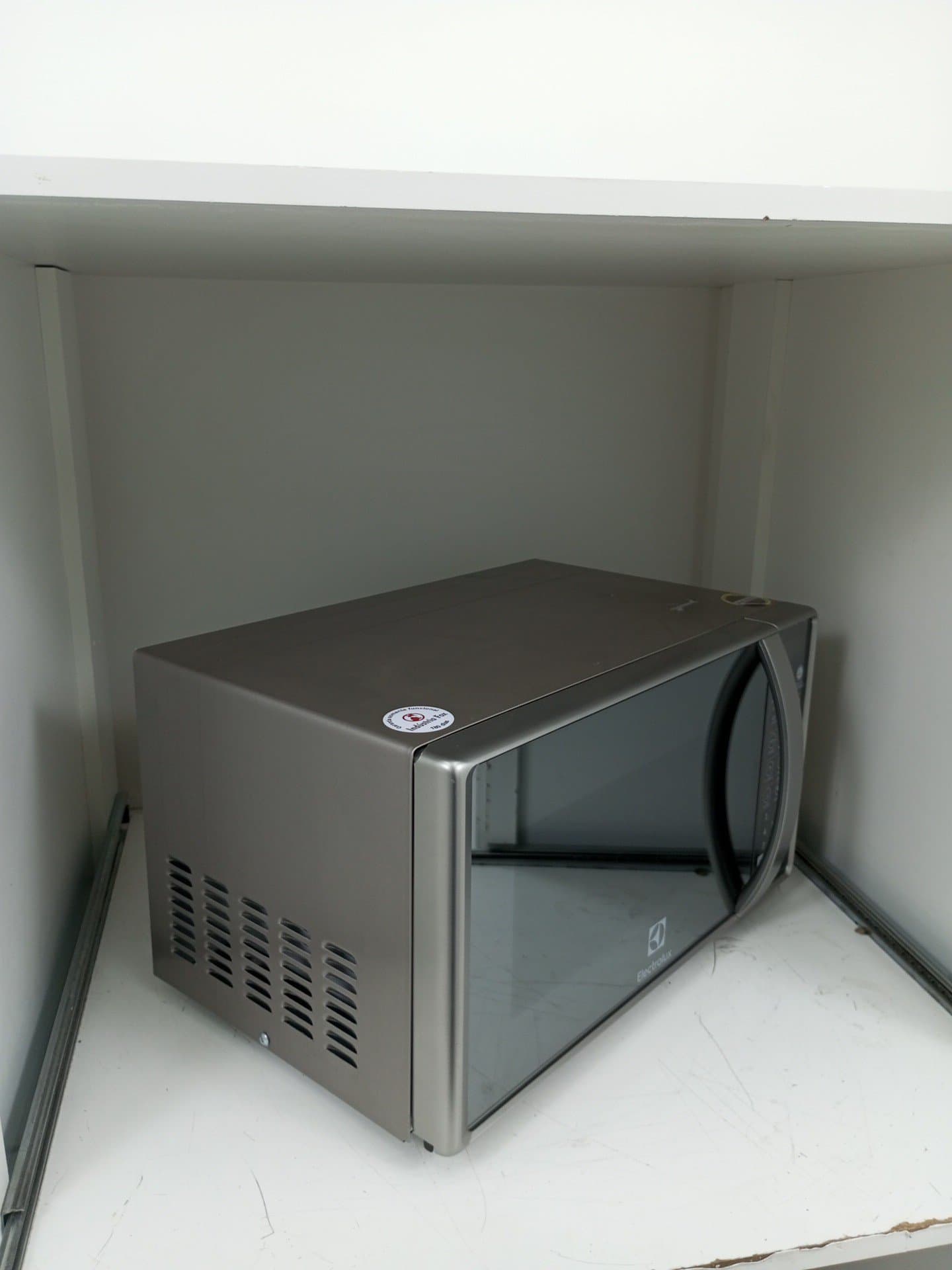 Miniatura 2 de Micro-ondas Electrolux Mt30s - Micro-ondas Electrolux Mt30s-220 V-prata - Prata