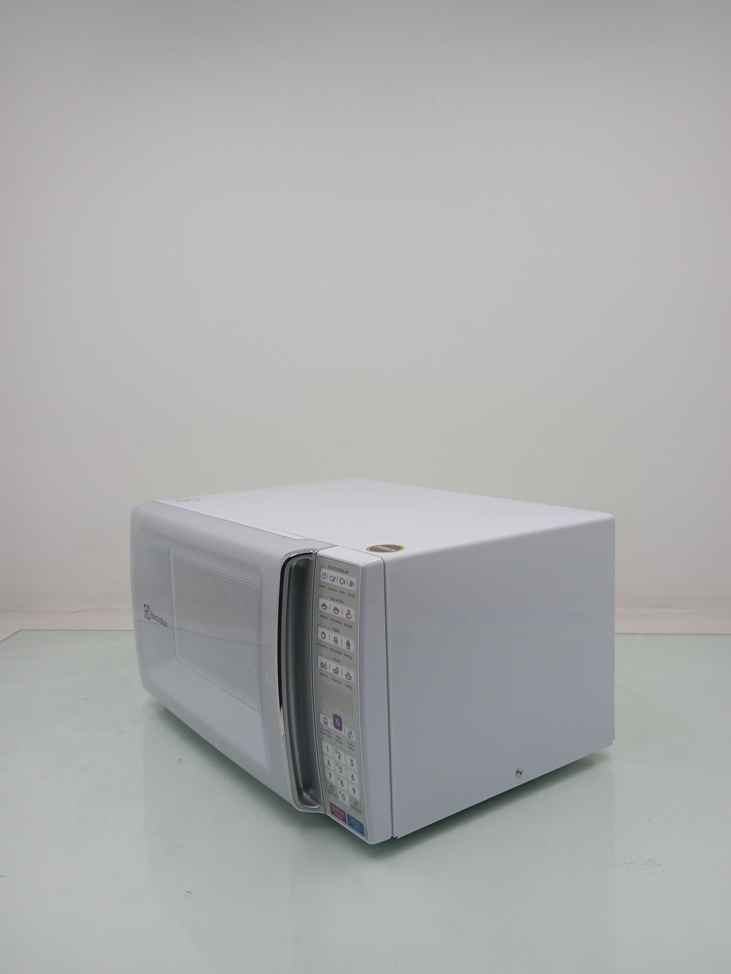 Miniatura 2 de Micro-ondas Electrolux Meo44 34l - Branco