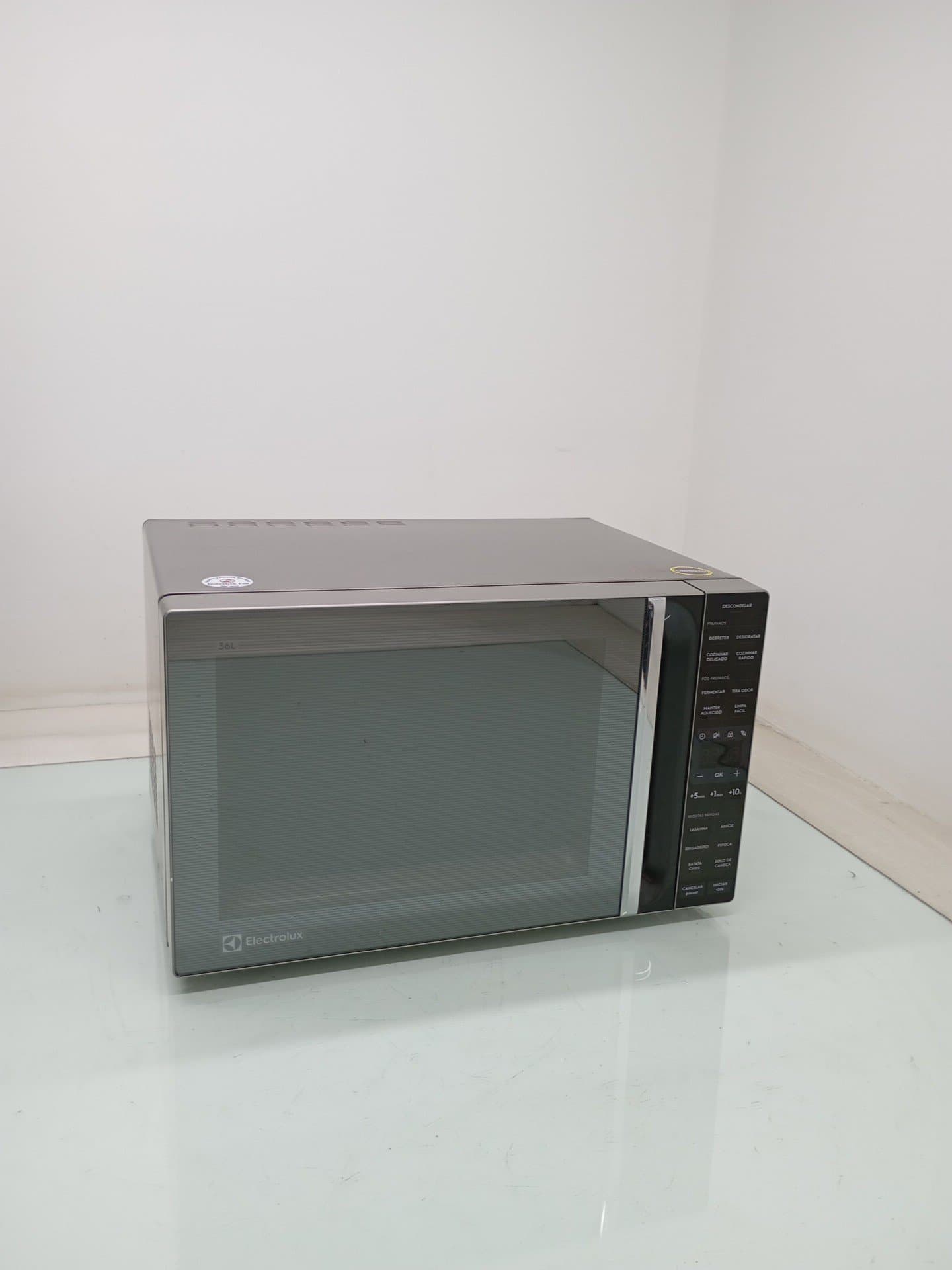 Miniatura 1 de Micro-ondas Electrolux Me36s 36l Efficient Com Descongelamento Assistido - Prata