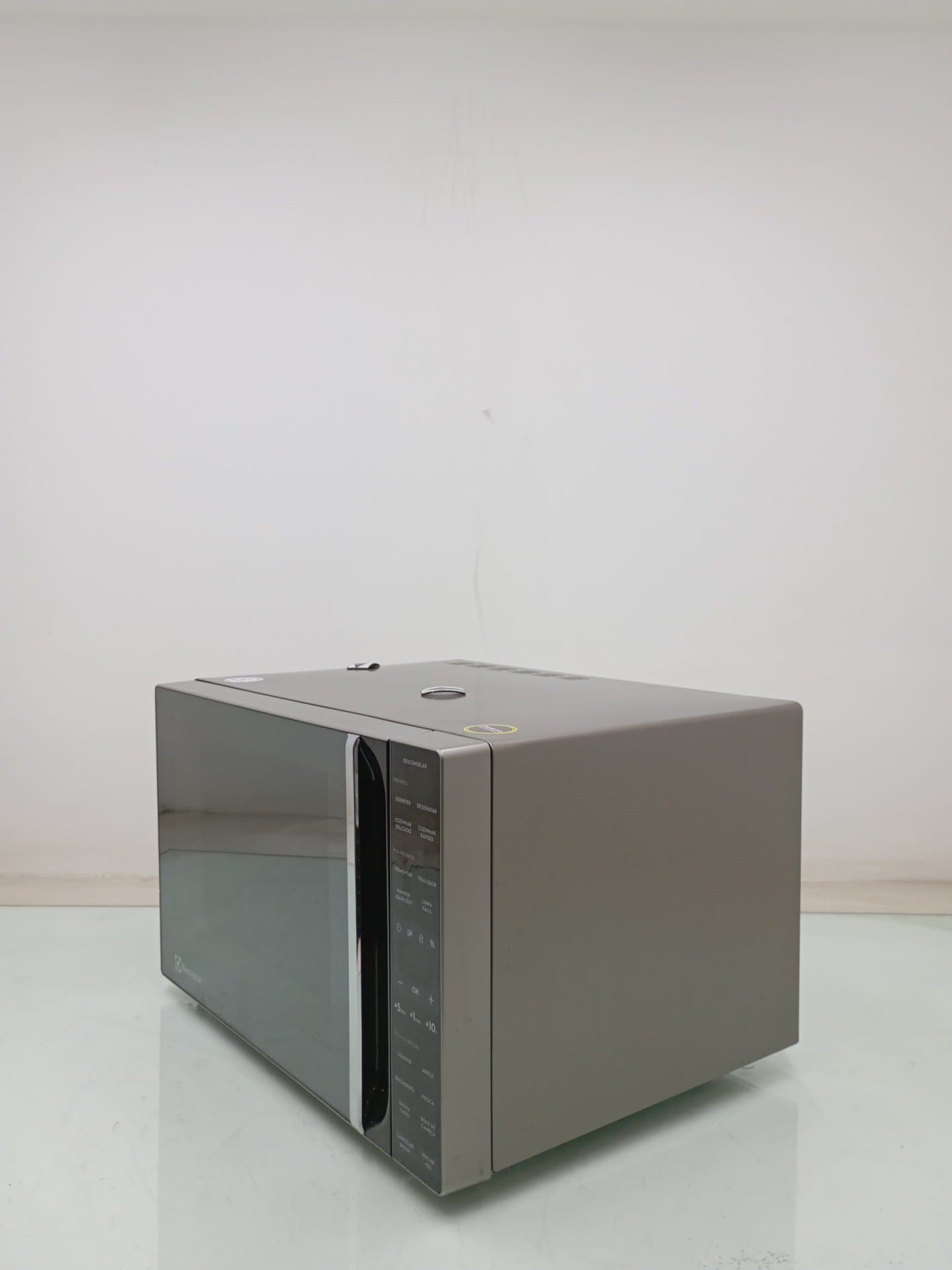 Miniatura 2 de Micro-ondas Electrolux Me36s 36l Efficient Com Descongelamento Assistido - Prata