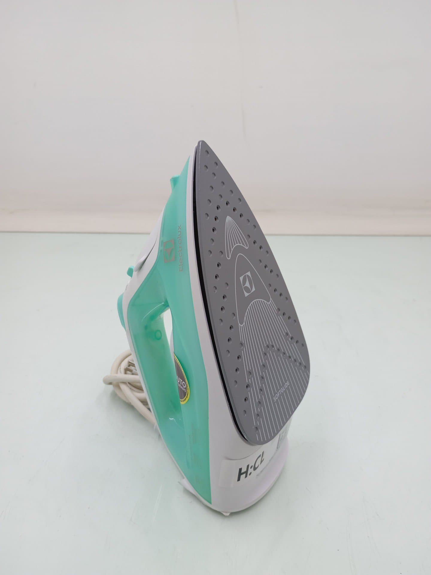 Miniatura 2 de Ferro De Passar Roupa Electrolux Sie70 A Vapor E A Seco Easyline Com Vapor Vertical - Verde