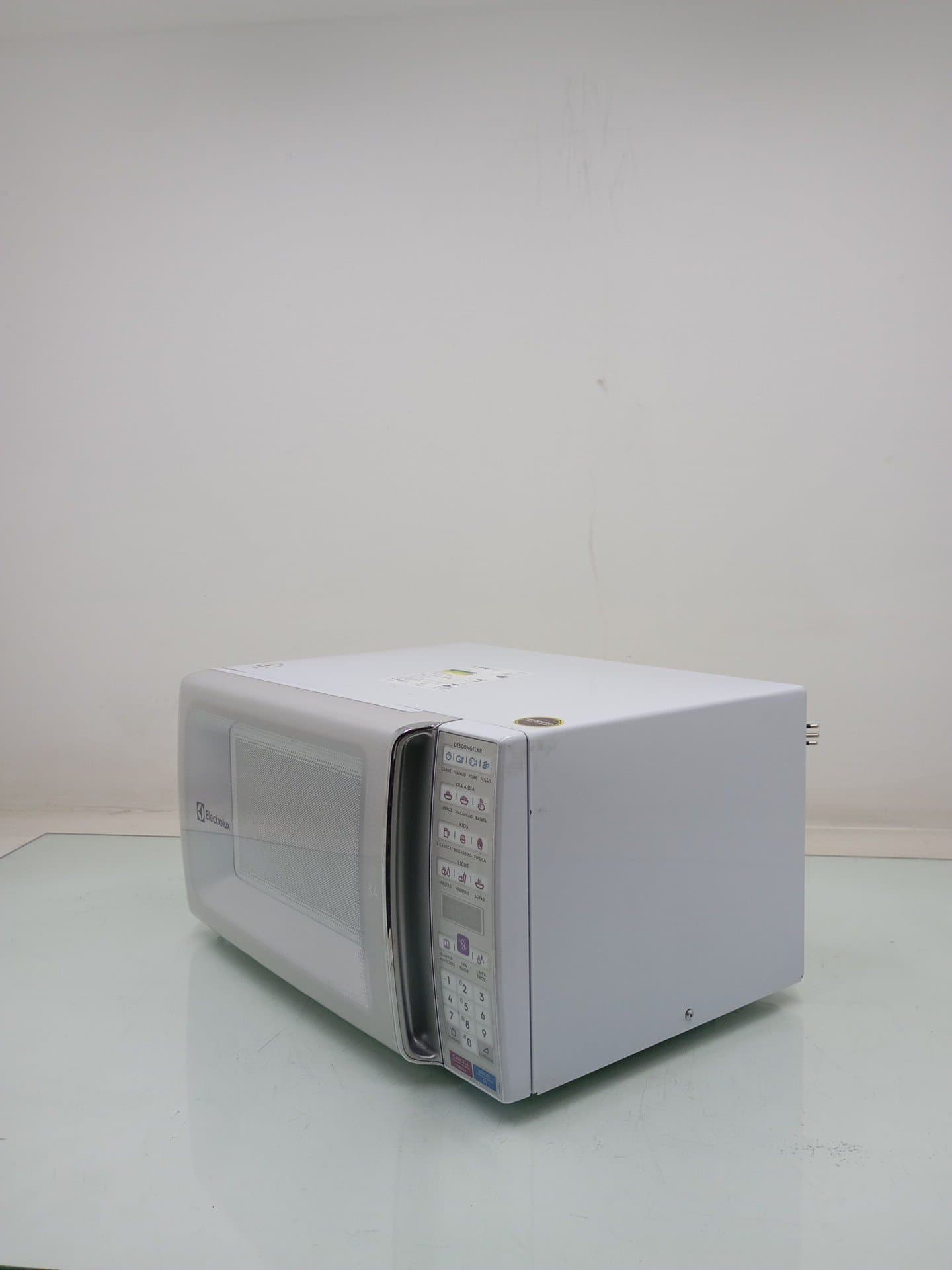 Miniatura 2 de Micro-ondas Electrolux Meo44 34l - Branco