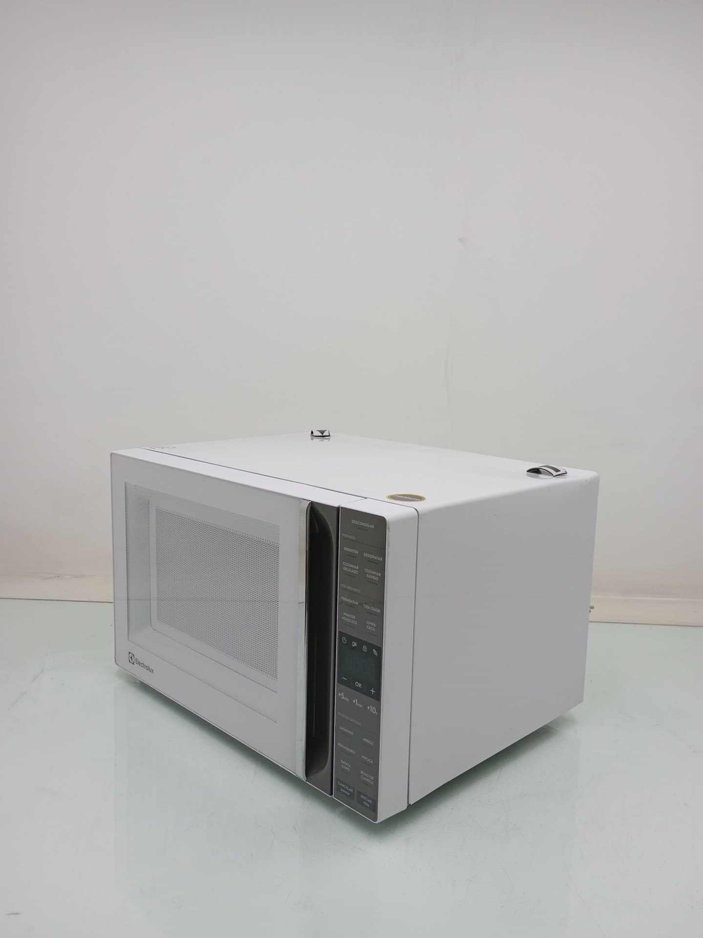 Miniatura 2 de Micro-ondas Electrolux Me36b 36l - Branco