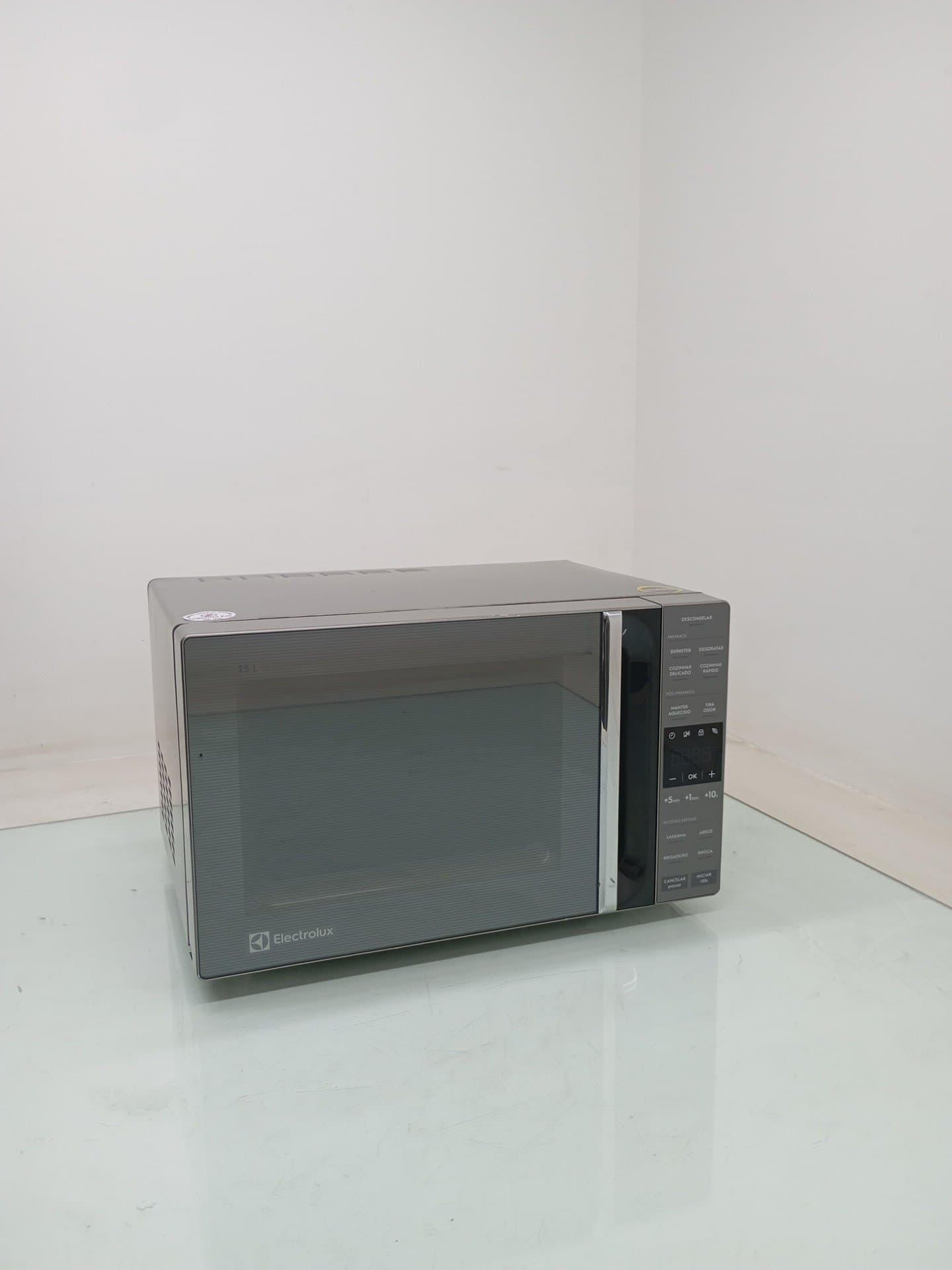 Miniatura 1 de Micro-ondas Electrolux Me23s 23l - Prata