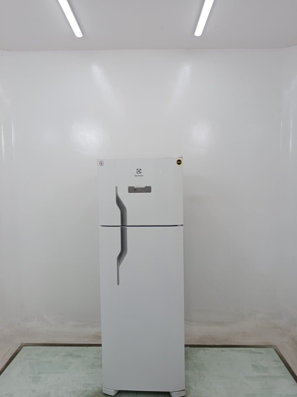 Miniatura 1 de Geladeira Electrolux Tf39 Frost Free 310l Duplex - Branco