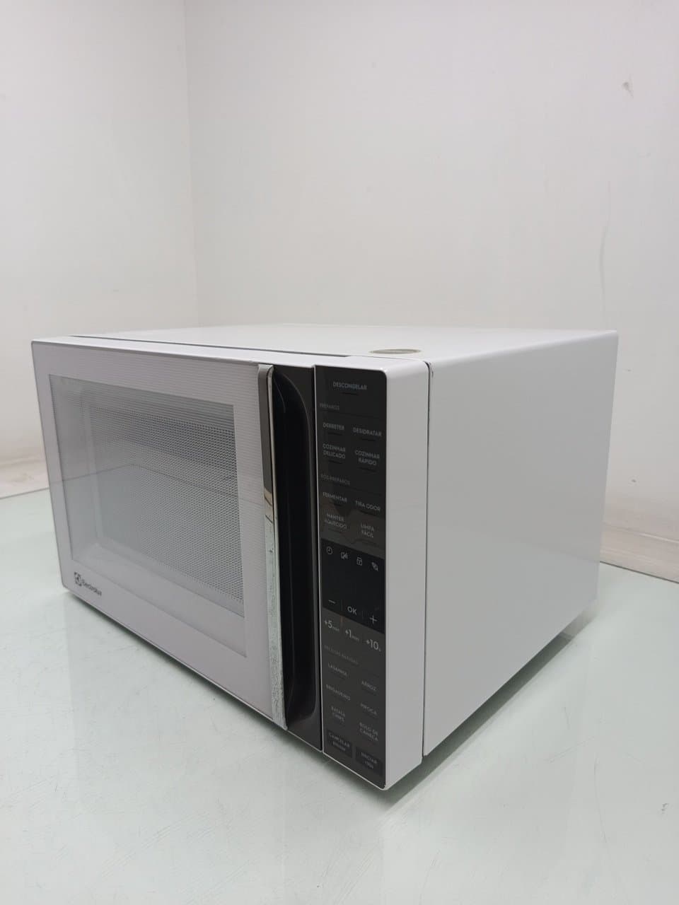 Miniatura 2 de Micro-ondas Electrolux Me36b 36l - Branco