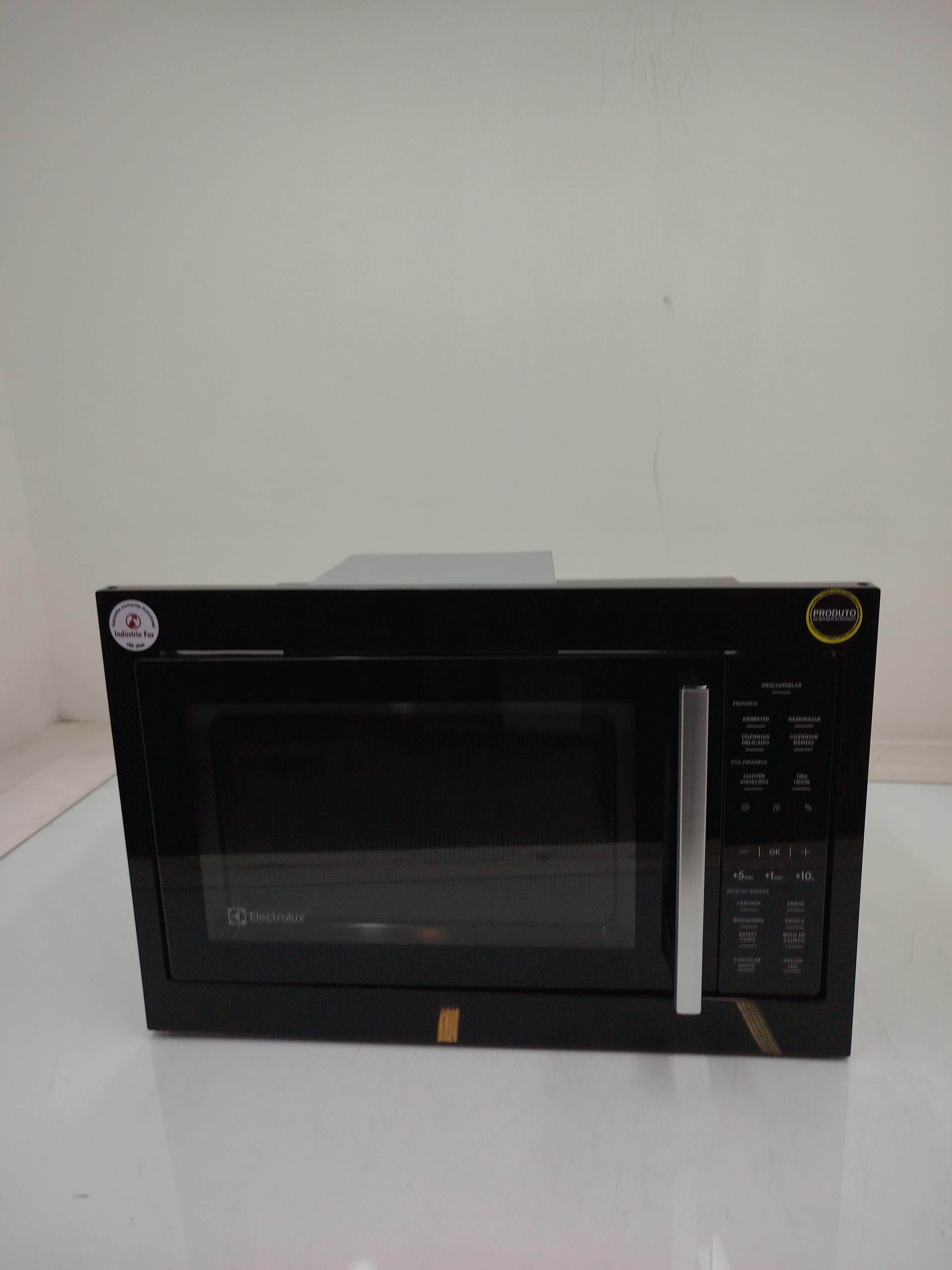 Miniatura 1 de Micro-ondas Electrolux Me3bp Embutir 34l Com Descongelamento Assistido - Preto