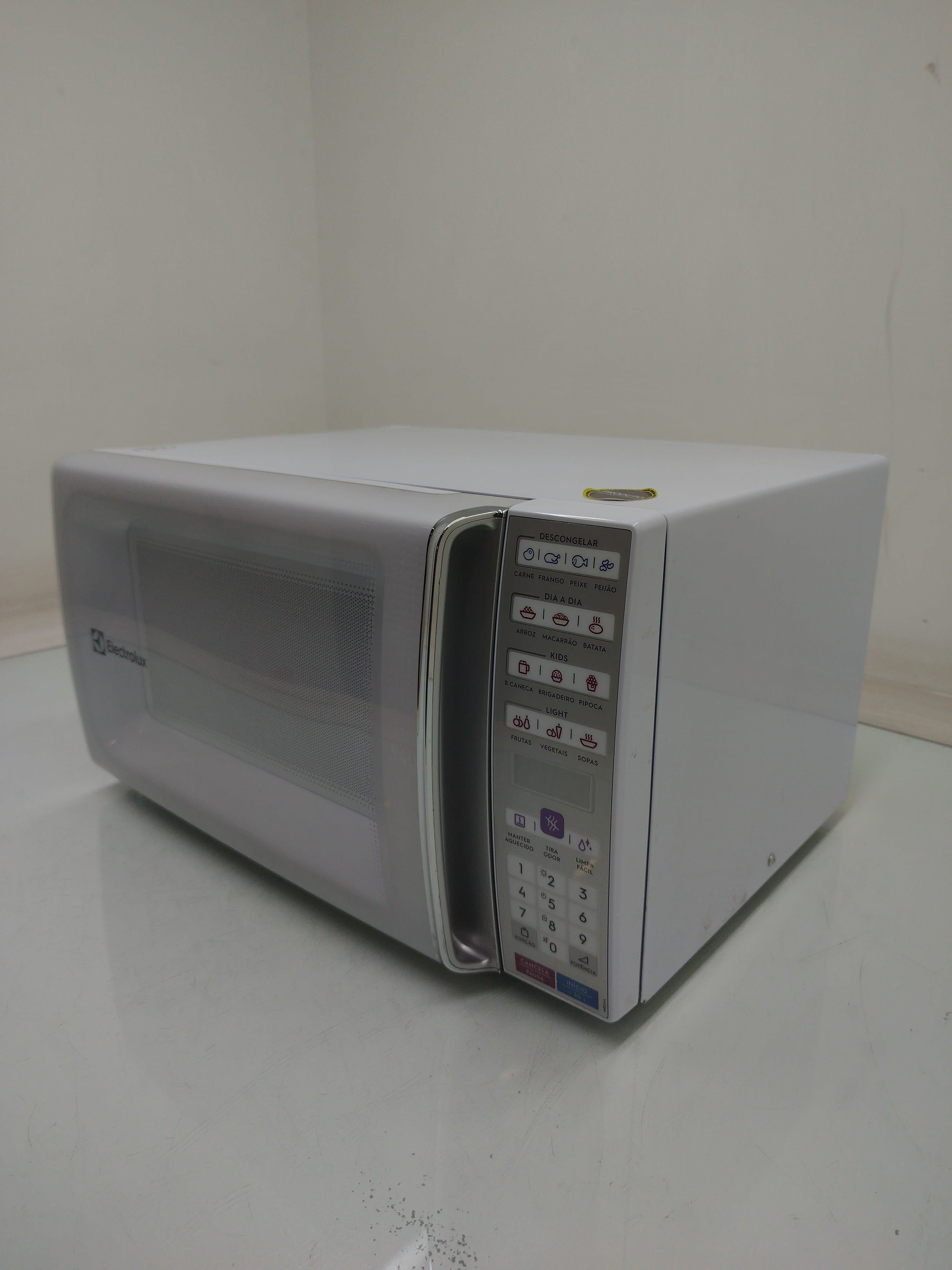 Miniatura 2 de Micro-ondas Electrolux Meo44 34l - Branco