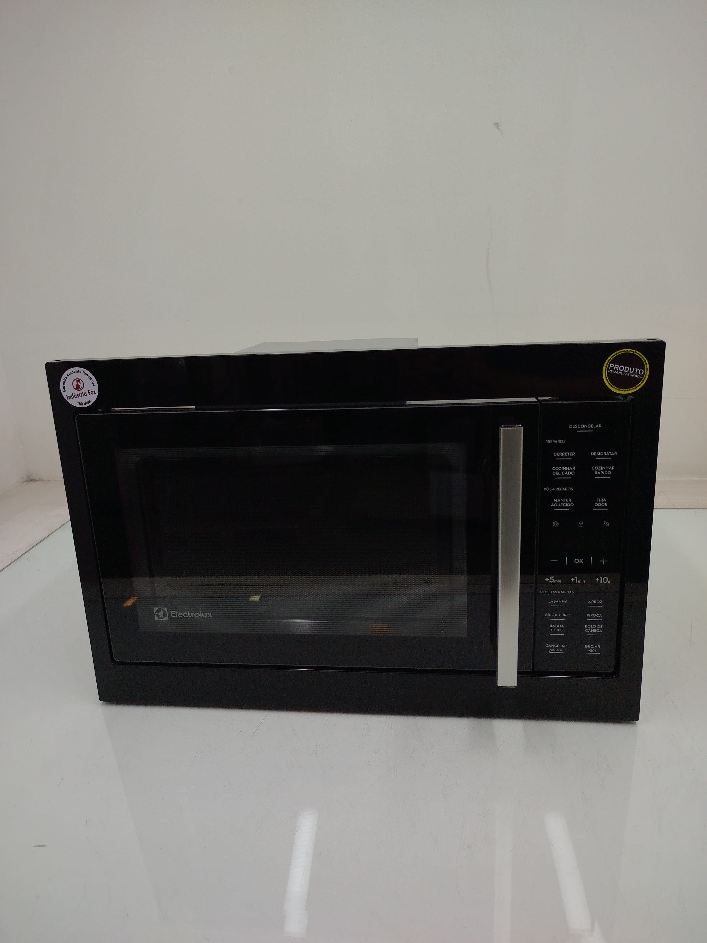 Miniatura 1 de Micro-ondas Electrolux Me3bp Embutir 34l Com Descongelamento Assistido - Preto