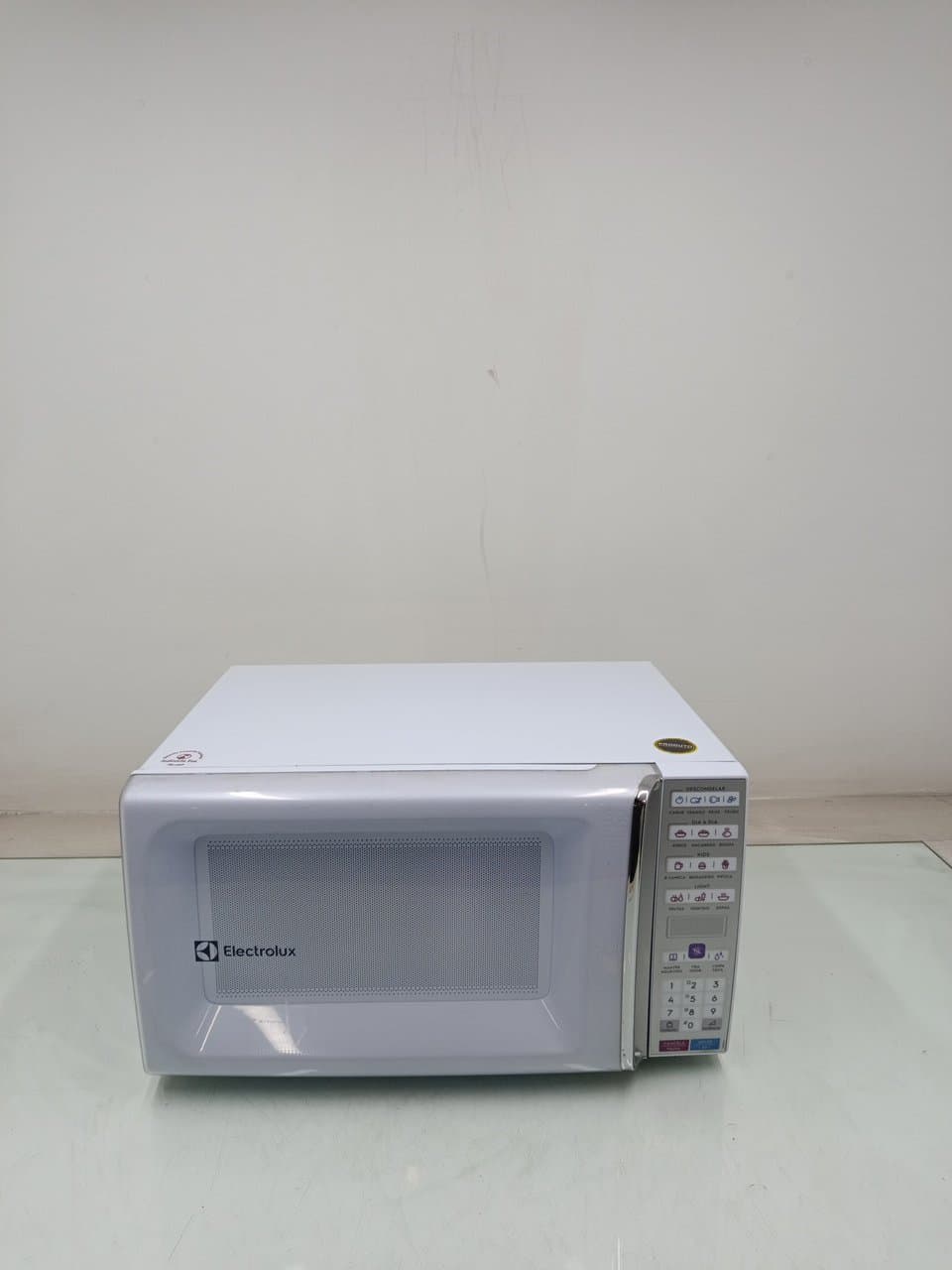 Miniatura 1 de Micro-ondas Electrolux Meo44 34l - Branco