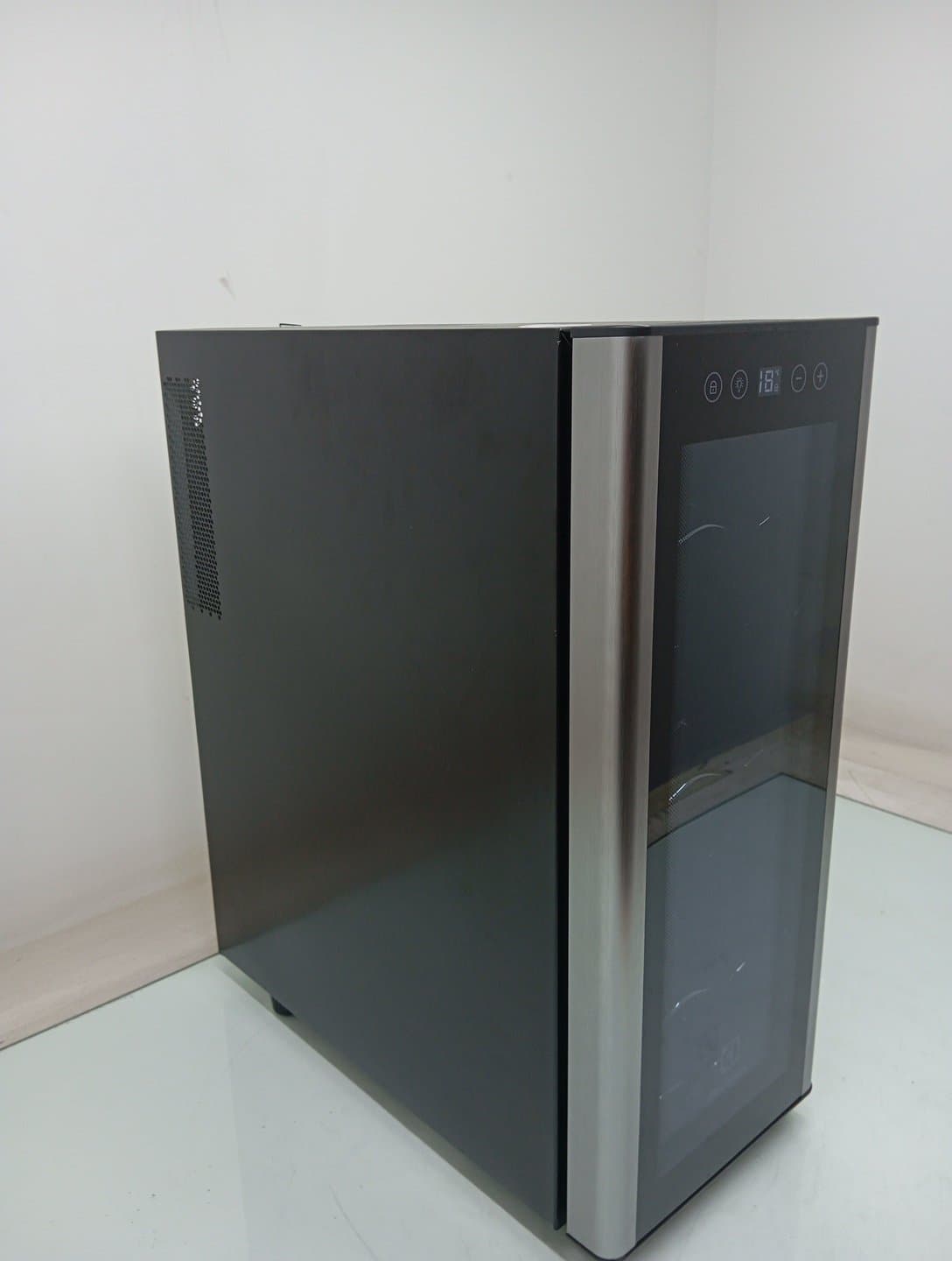Miniatura 2 de Adega Electrolux Acb12 - Adega Electrolux Acb12-127 V-220 V-inox - Inox